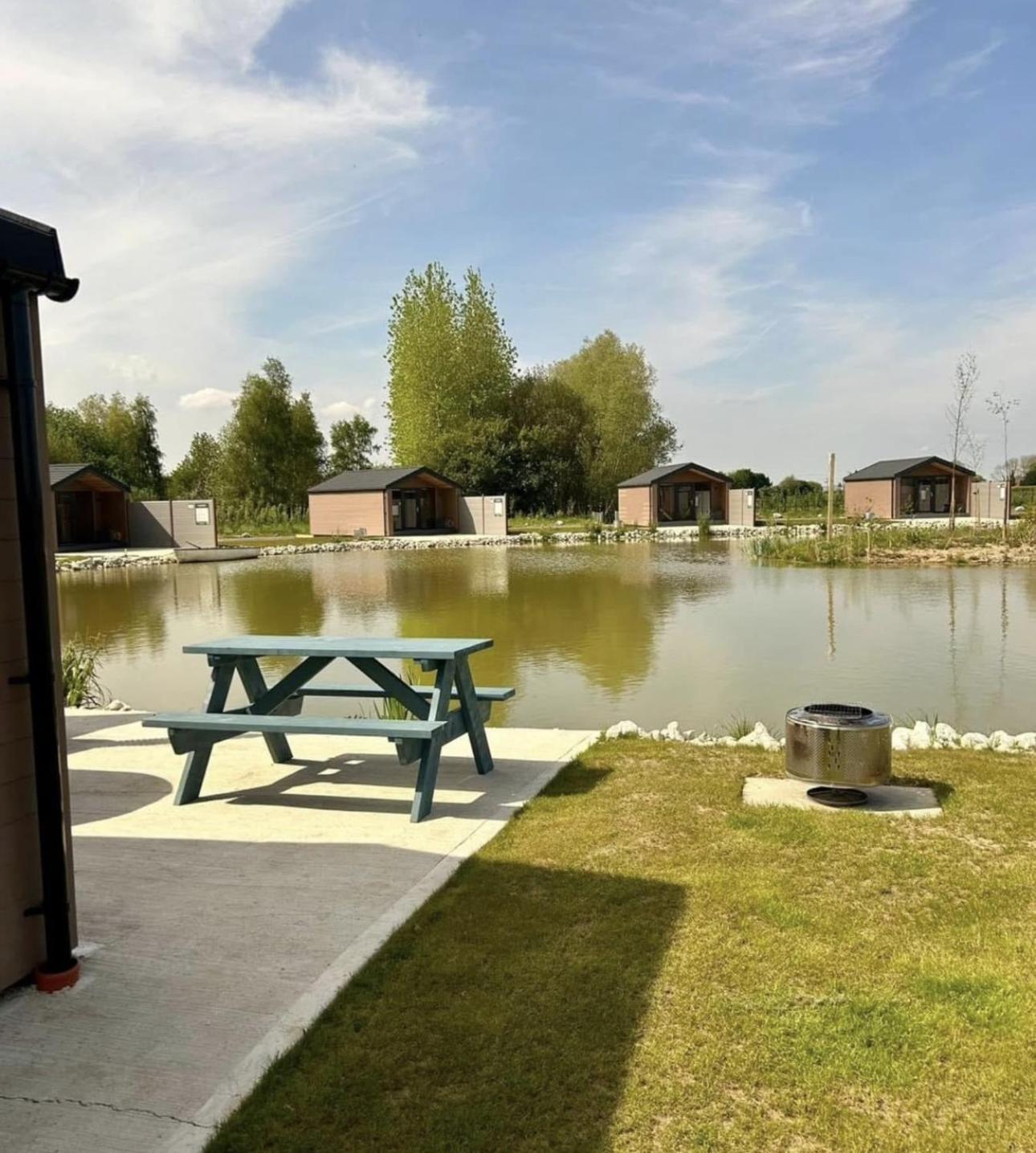Lakeside Fishing Retreats Бостън Стая снимка